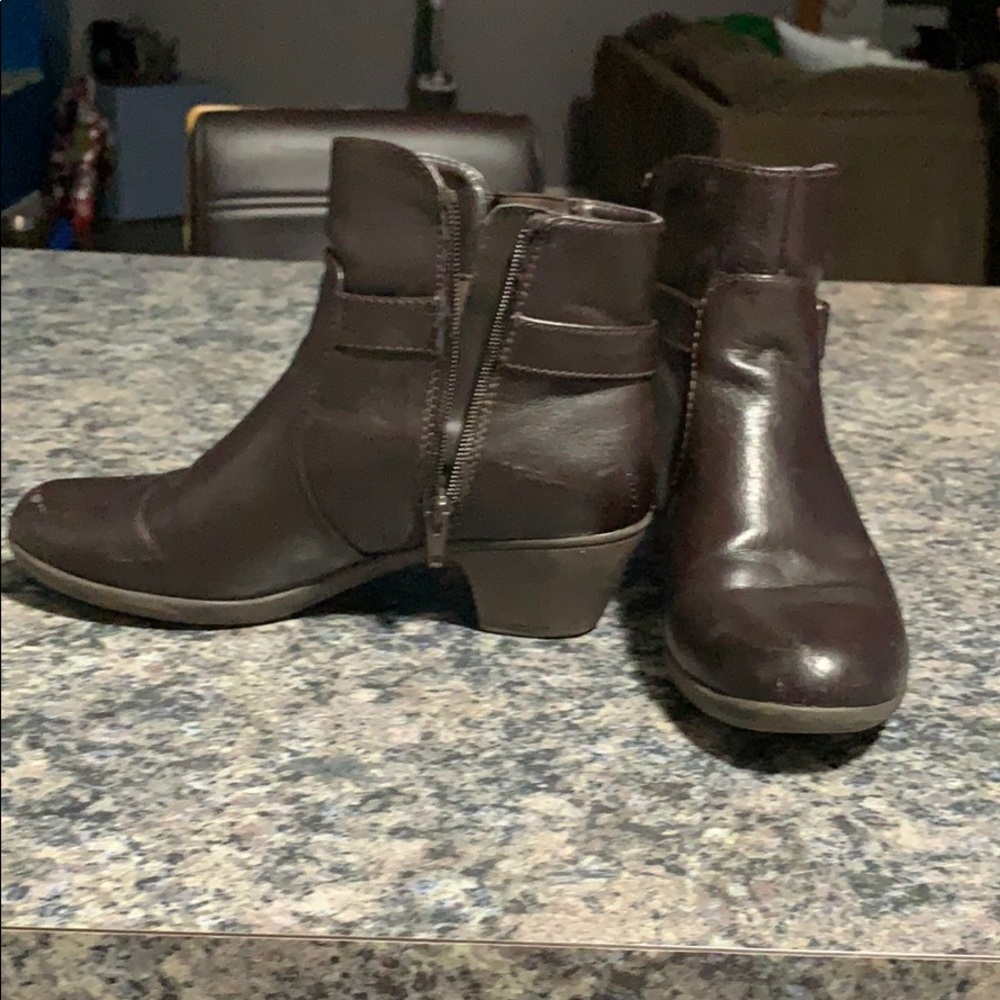 Croft & Barrows boot. - Picture 2 of 4